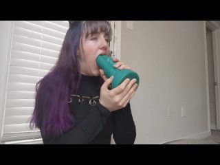 took a member right in the throat | deepthroat porn | throat blowjob porn so they eat squid?